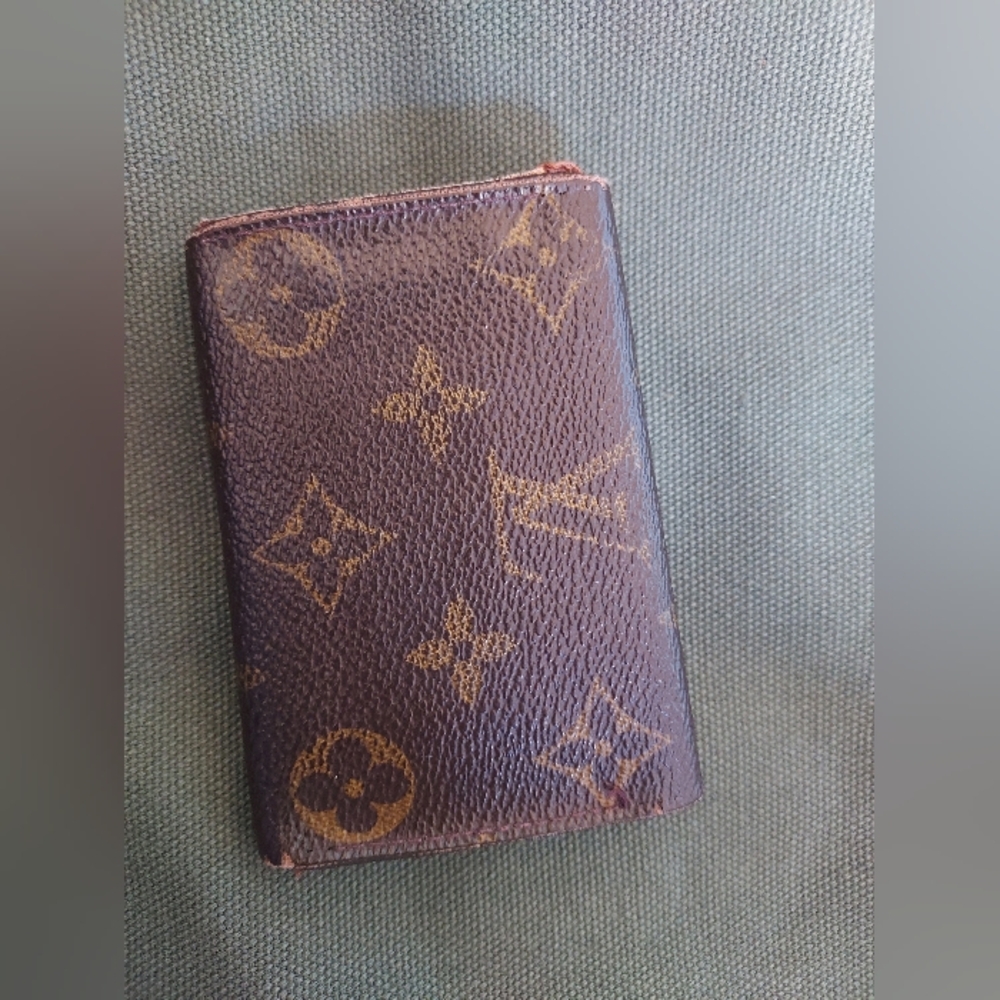 Vintage Louis Vuitton Brown Monogram Key Pouch - Picture 2 of 6